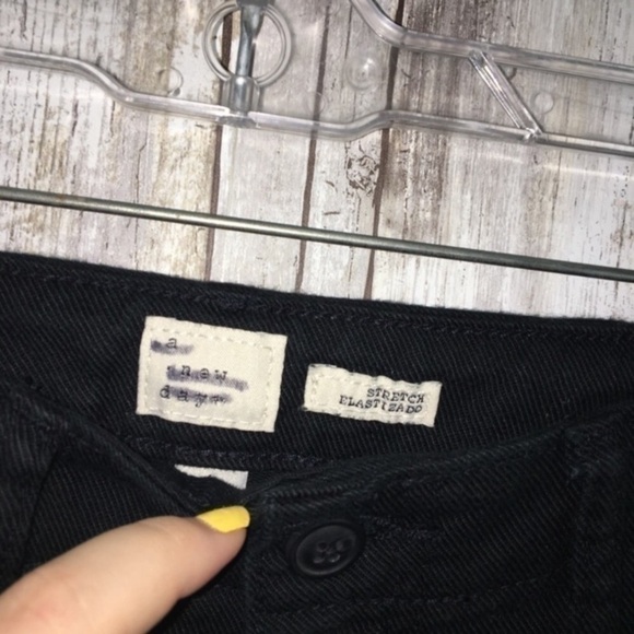 NWT A New Day Black High Rise Crop Pants - Picture 4 of 5